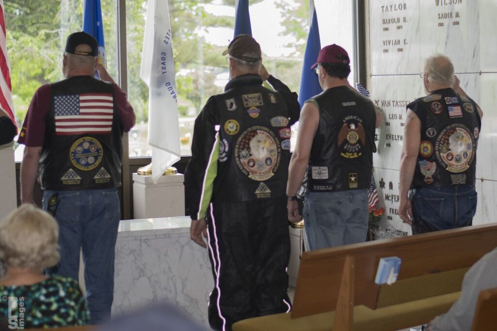 052515PatriotGuardMemorialDay088LR