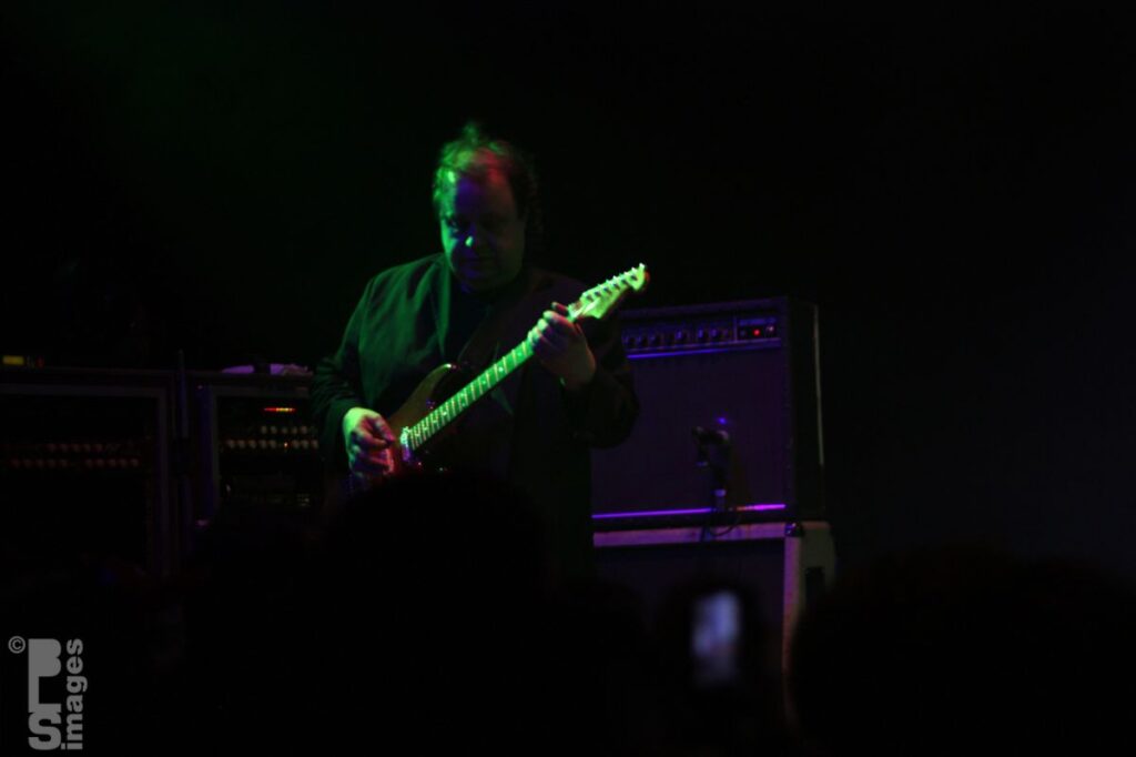 062312Marillion064LR