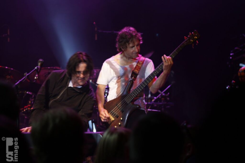 062312Marillion289LR