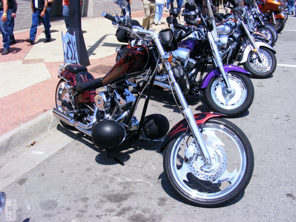 071909MuskegonBikeTime61LR