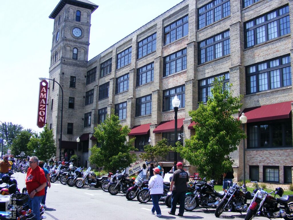 071909MuskegonBikeTime75LR
