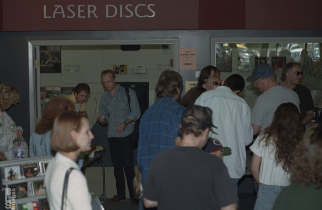 081495MarillionGR09LR