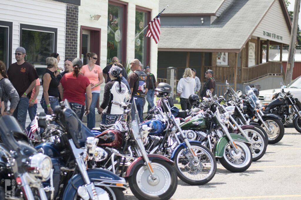 081614AxemenMCCharitiesRide185LR