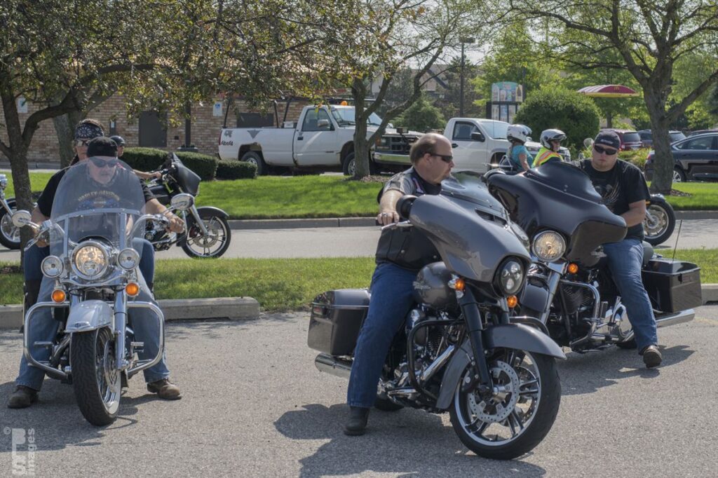 082215AxemenCharityRide092LR