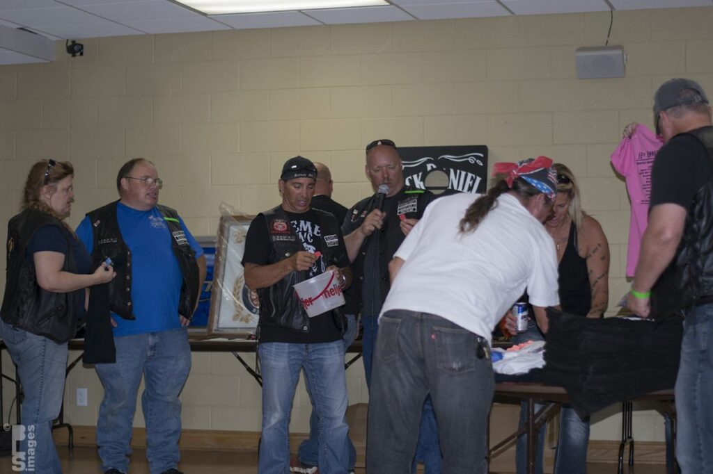 082215AxemenCharityRide195LR