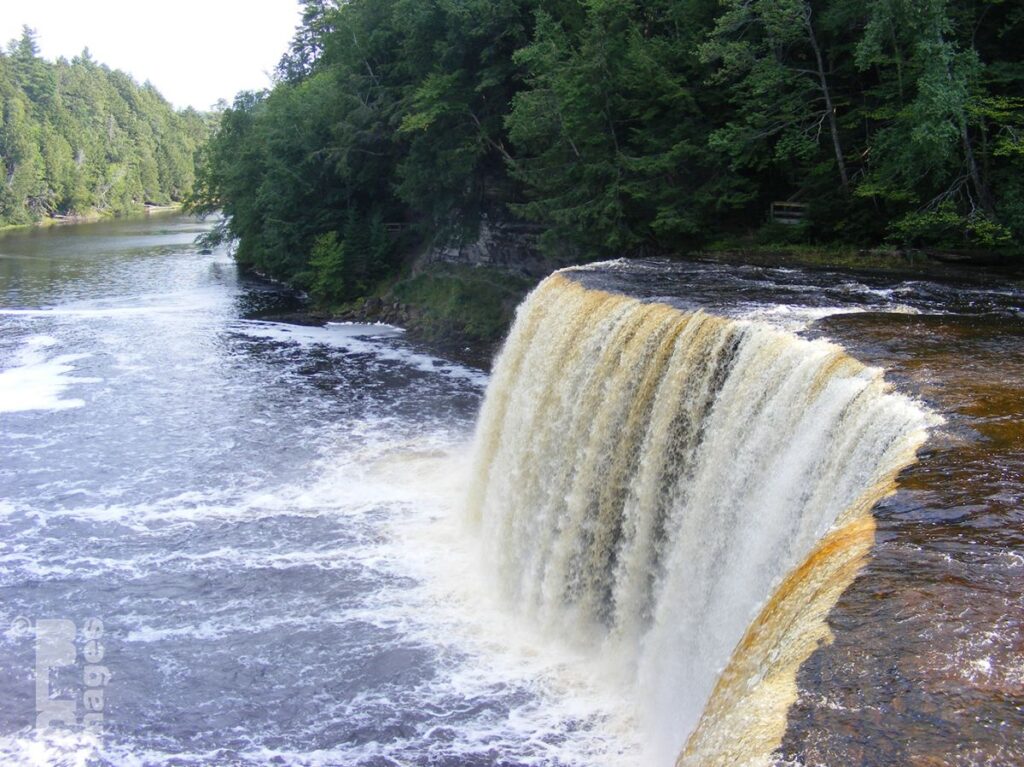 0904-05090904-0509Tahquamenon Falls184LR