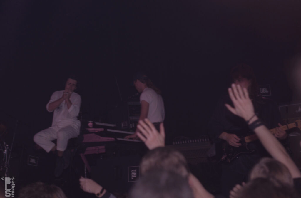 090692MarillionClubEastbrook45LR