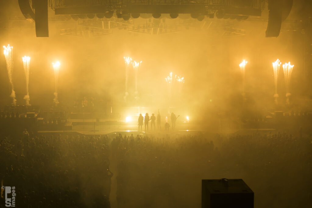 120317TransSiberianOrchestra568LR