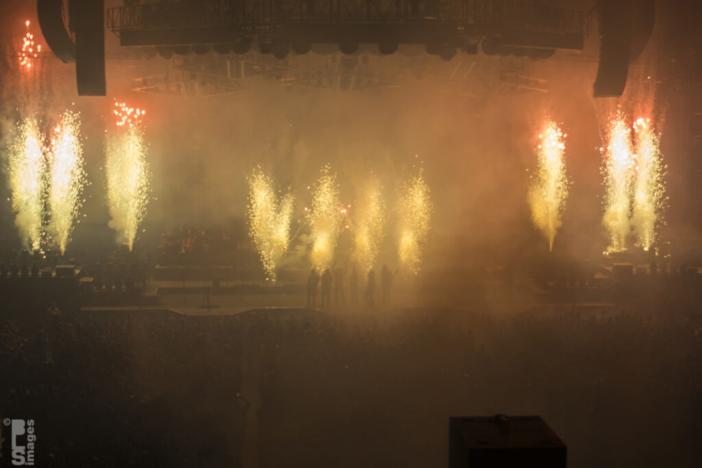 120317TransSiberianOrchestra571LR