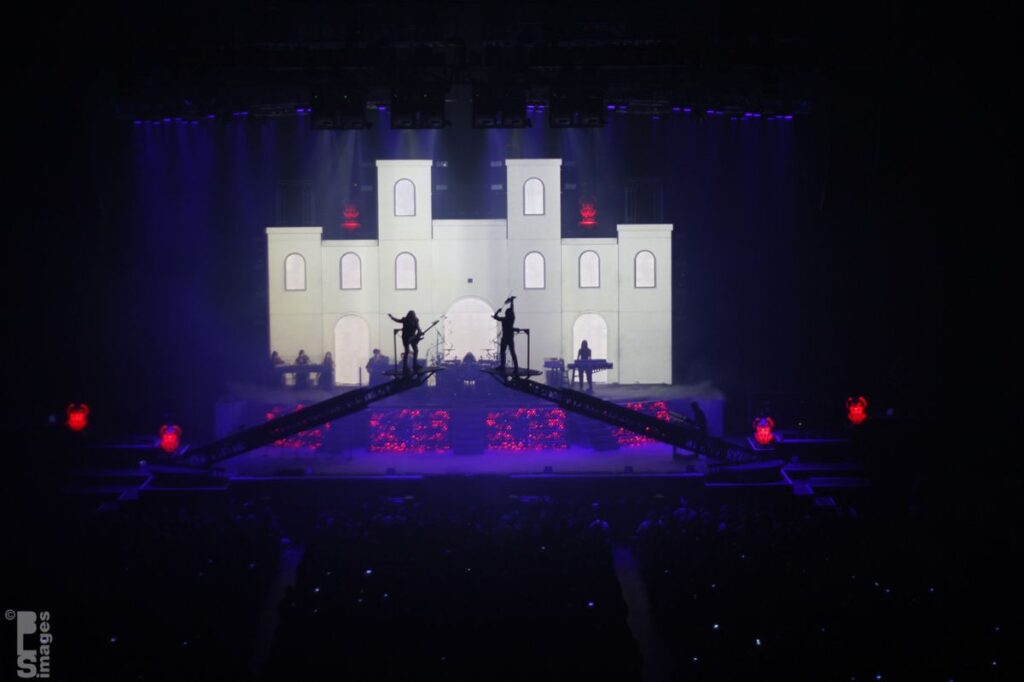 121513TransSiberianOrchestra214LR