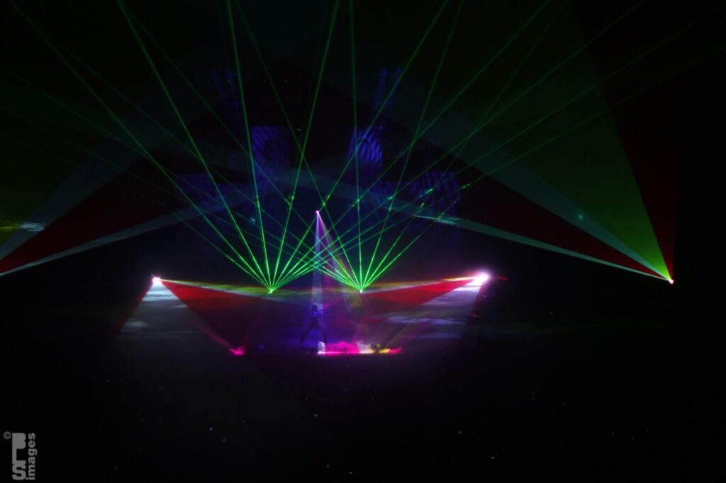 121513TransSiberianOrchestra247LR