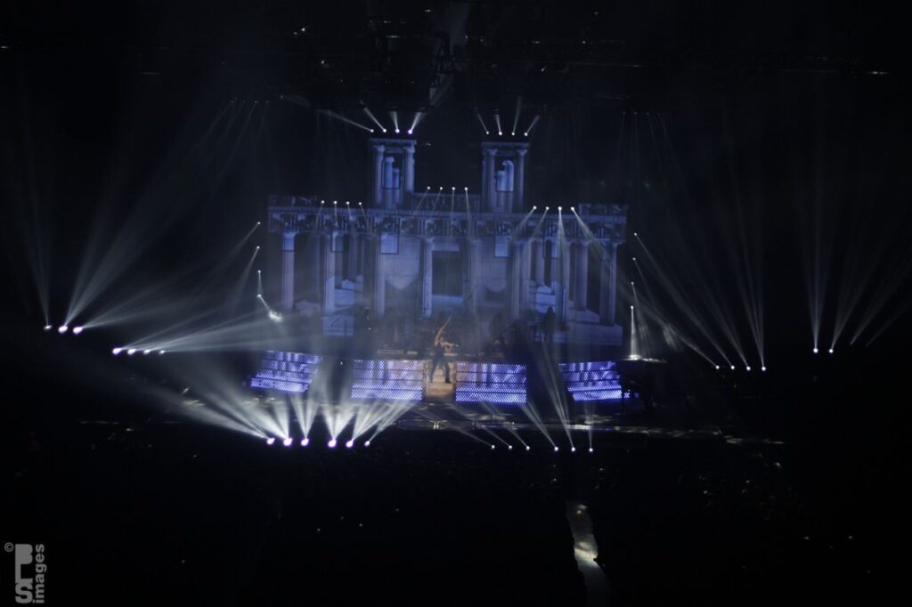 121513TransSiberianOrchestra285LR