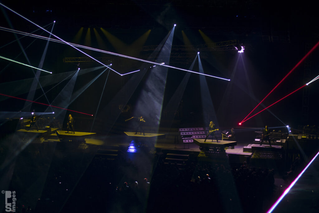 122216TransSiberianOrchestra013LR