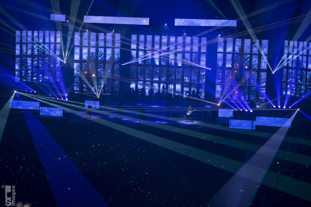 122216TransSiberianOrchestra036LR