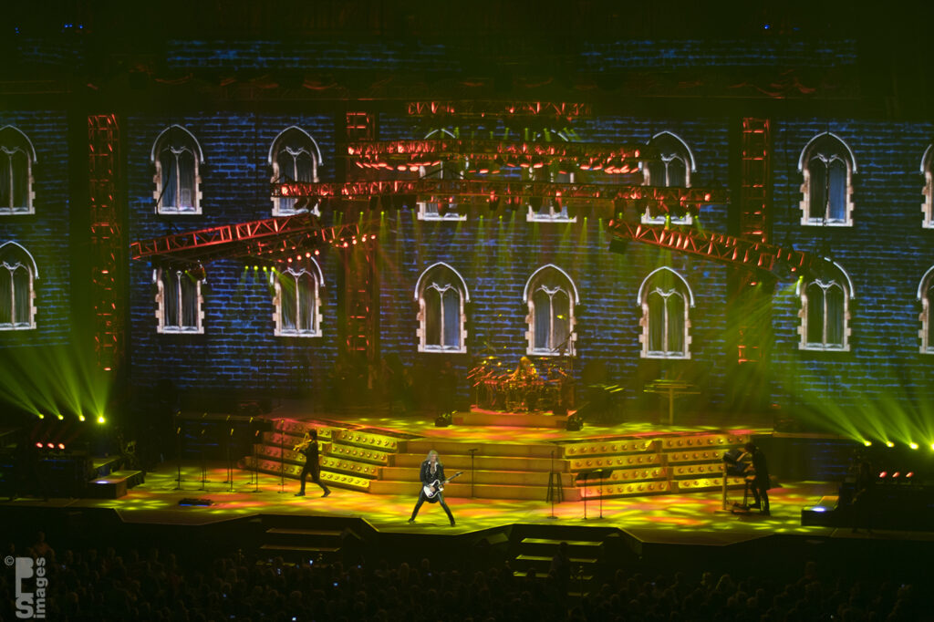 122216TransSiberianOrchestra055LR