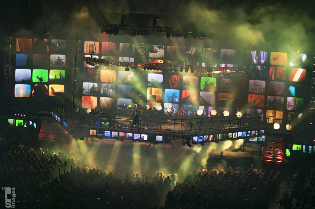 122216TransSiberianOrchestra125LR