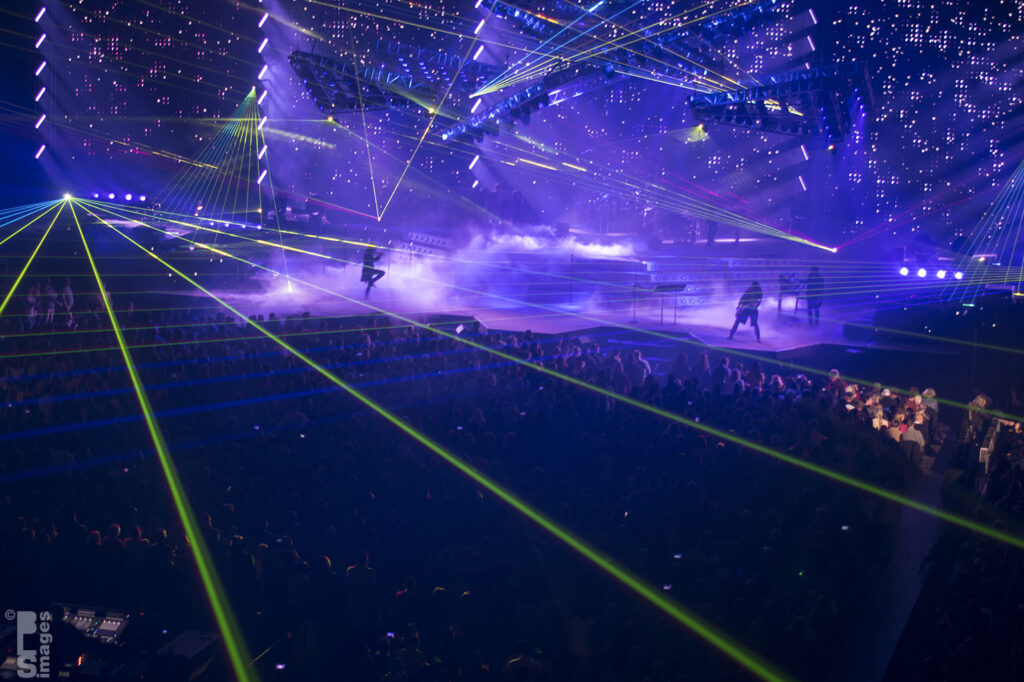 122216TransSiberianOrchestra196LR