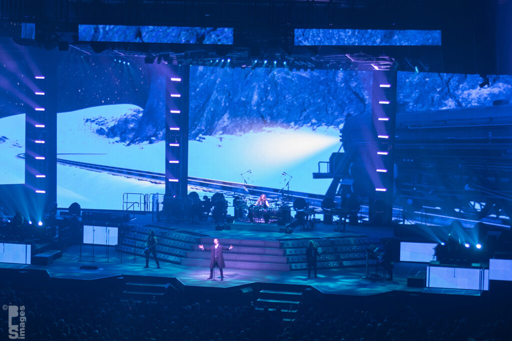 122216TransSiberianOrchestra452LR